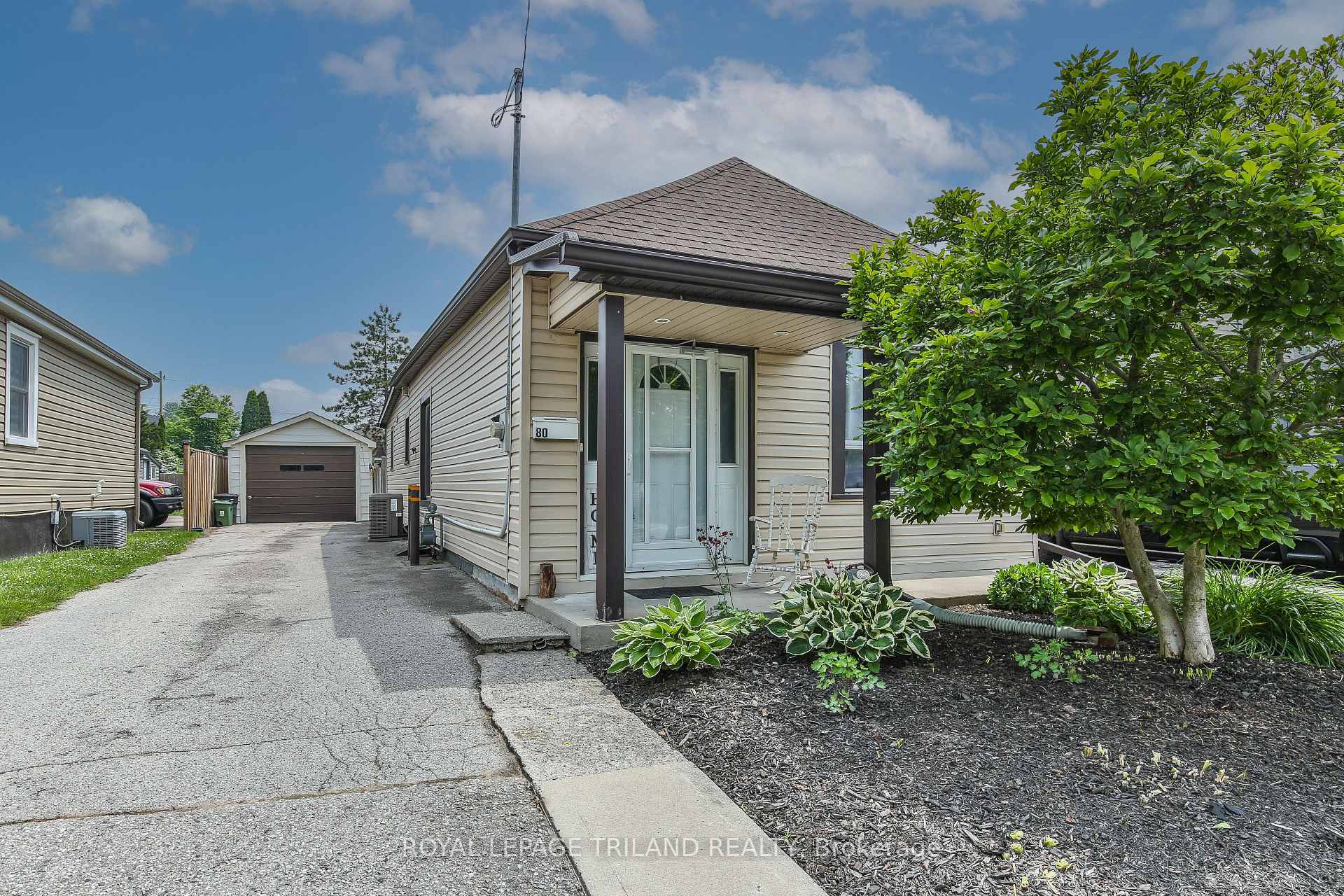 80 ELGIN Street ; MLS ID: X12094537