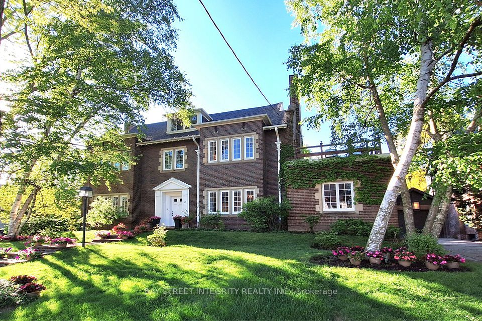 184 Heath Street, Toronto, ON M4V 1V2