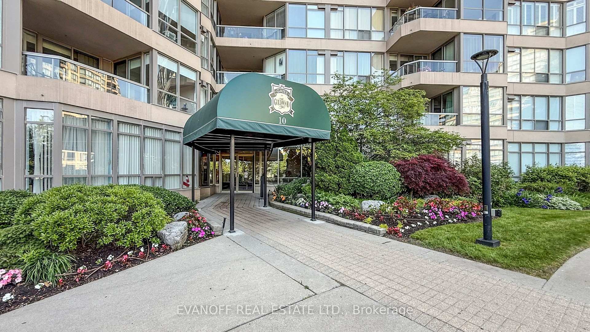 3 Bedrooms Condo at 10 Guildwood, Toronto For sale