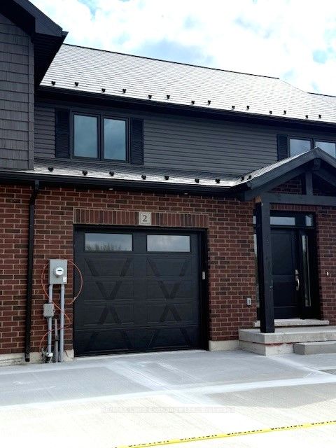8 GOLF LINKS Road