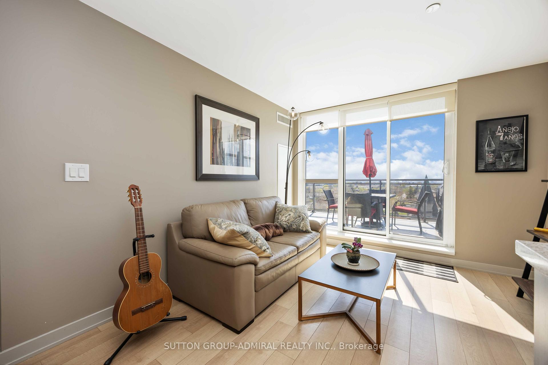 2 Bedrooms Condo at 16 MCADAM, Toronto For sale