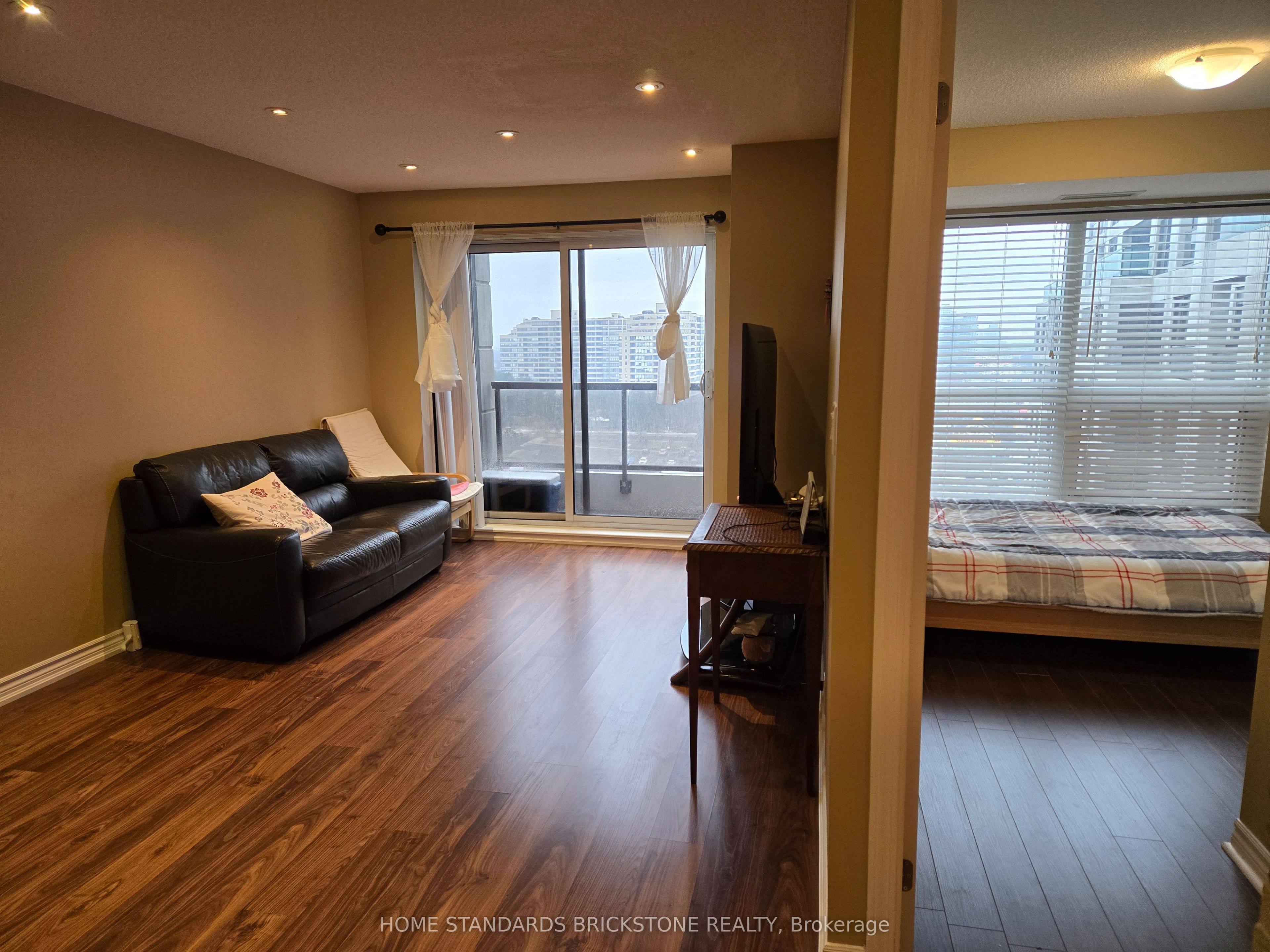 #1012 - 18 Harding Boulevard, Richmond Hill, ON L4C 0T3