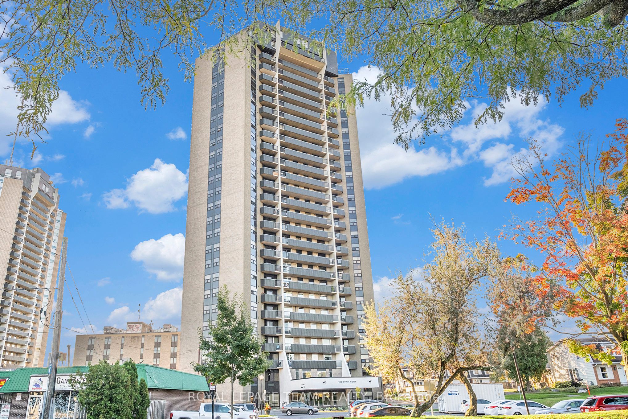 900 DYNES Road #507, Mooneys Bay - Carleton Heights and Area 4702 - Carleton Square