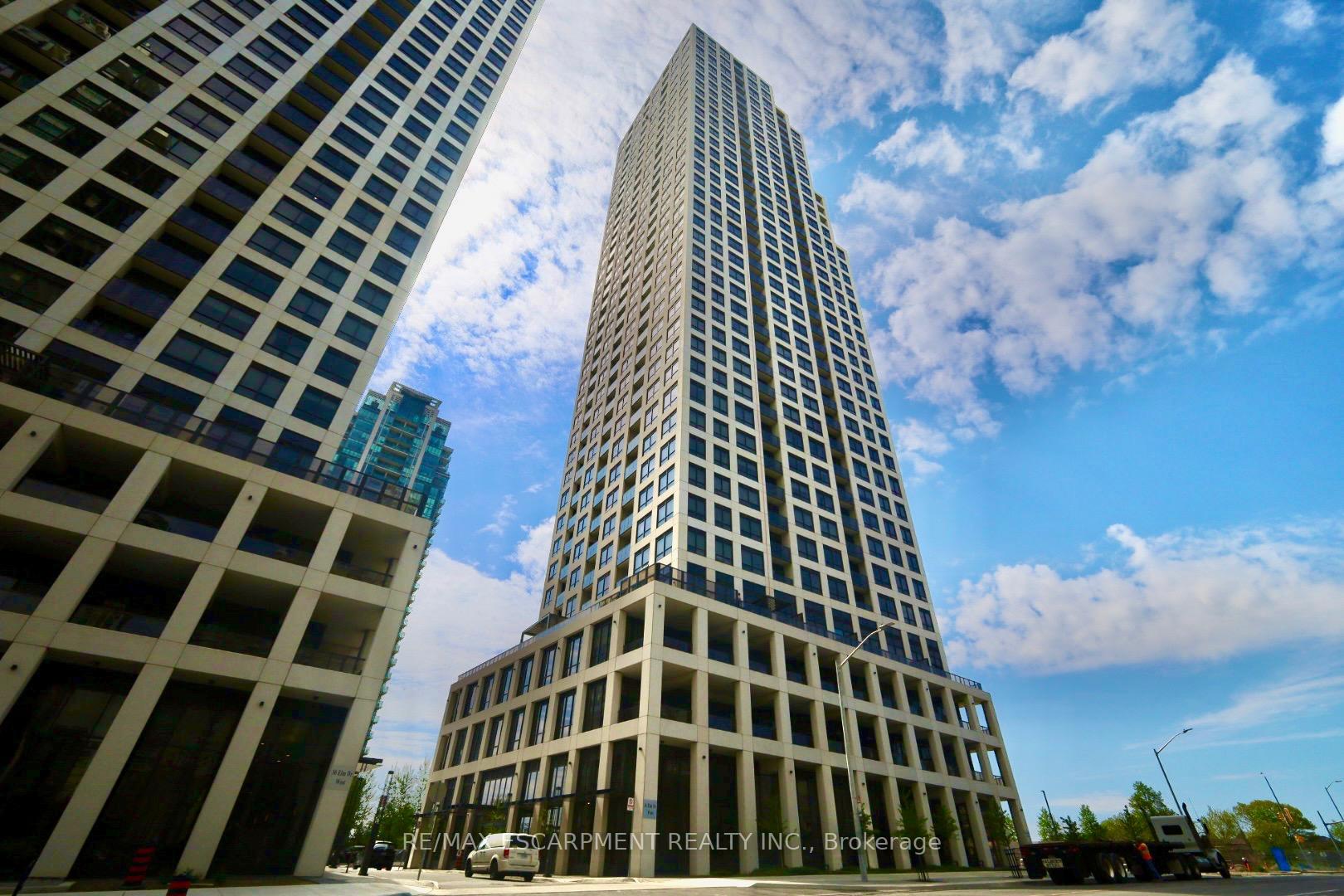 2 Bedrooms Condo at 36 Elm, Mississauga For sale