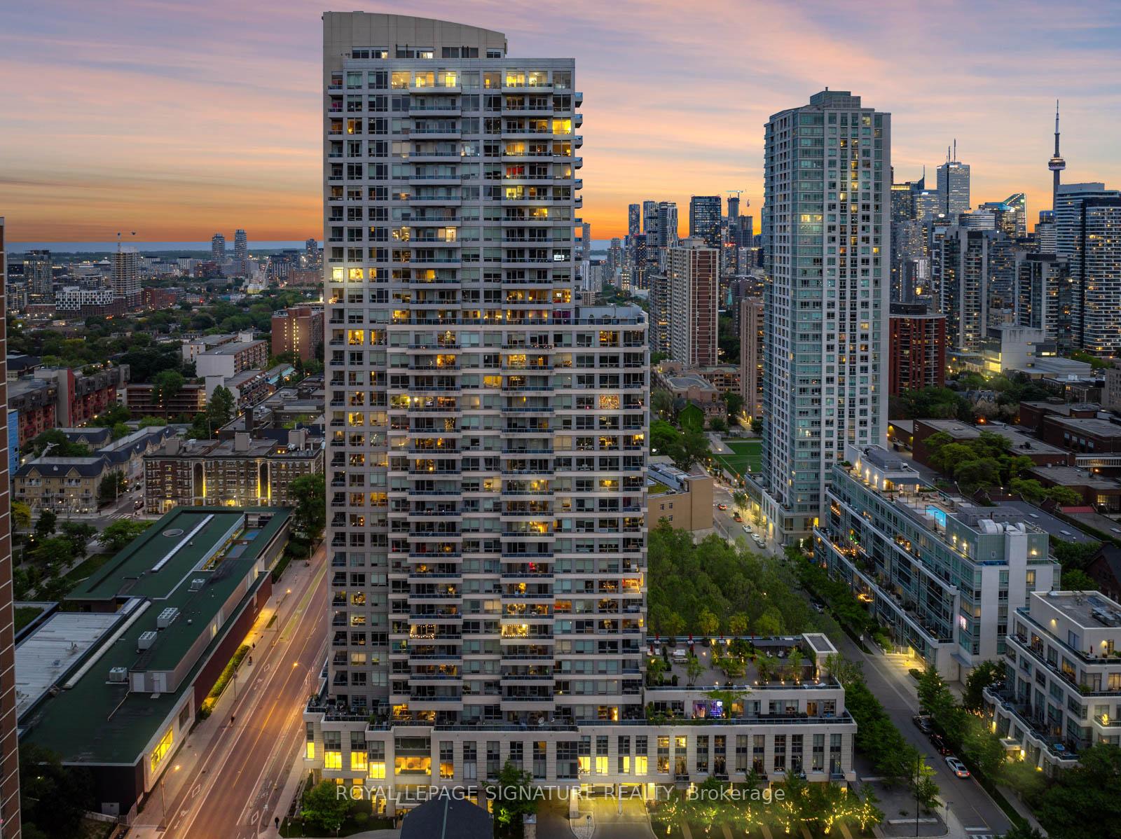 3 Bedrooms Condo at 500 Sherbourne, Toronto For sale