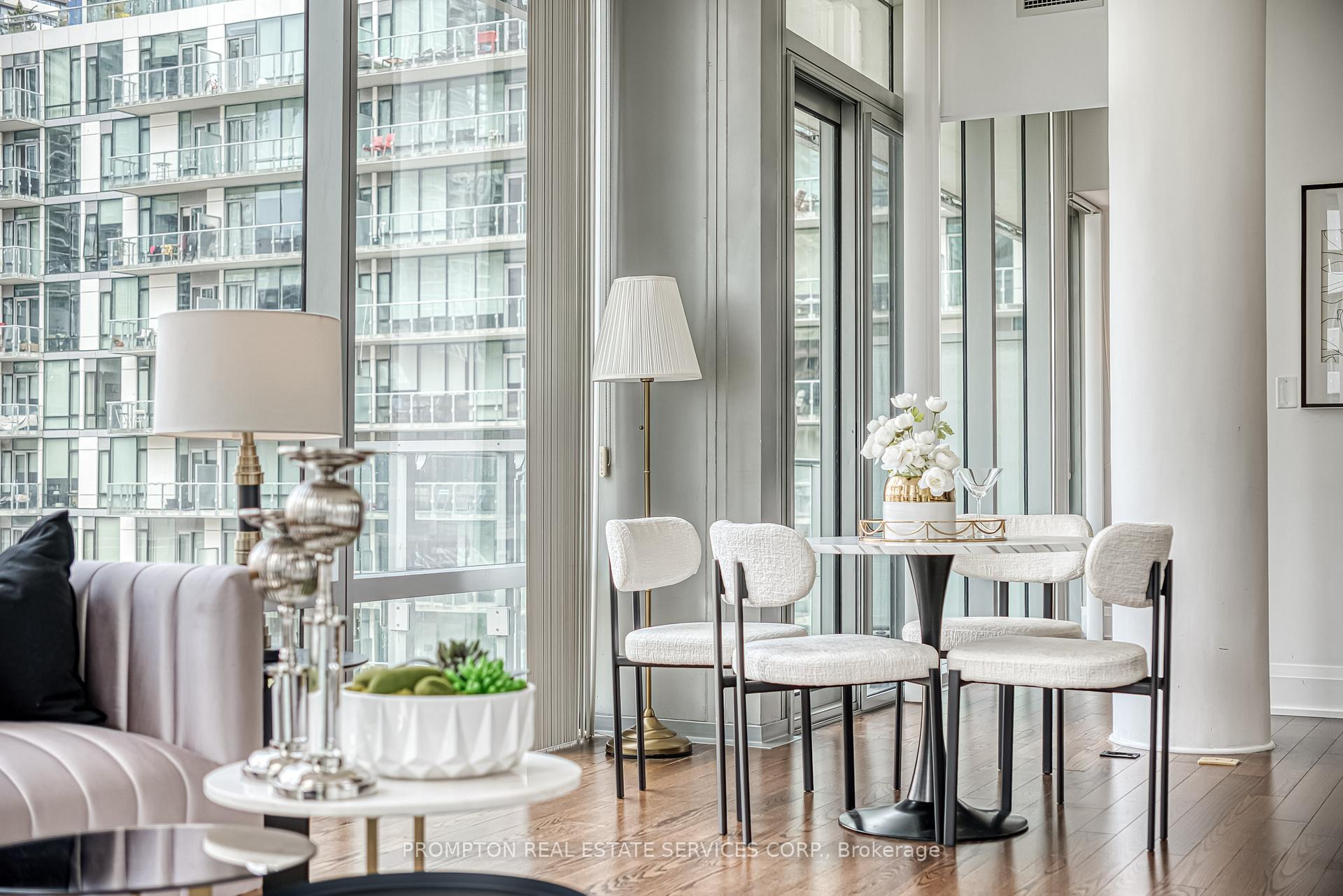 2 Bedrooms Condo at 39 Queens, Toronto For sale