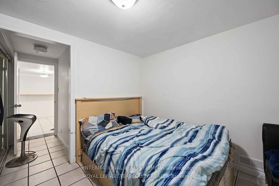 575 Stevenson Road N, Oshawa McLaughlin