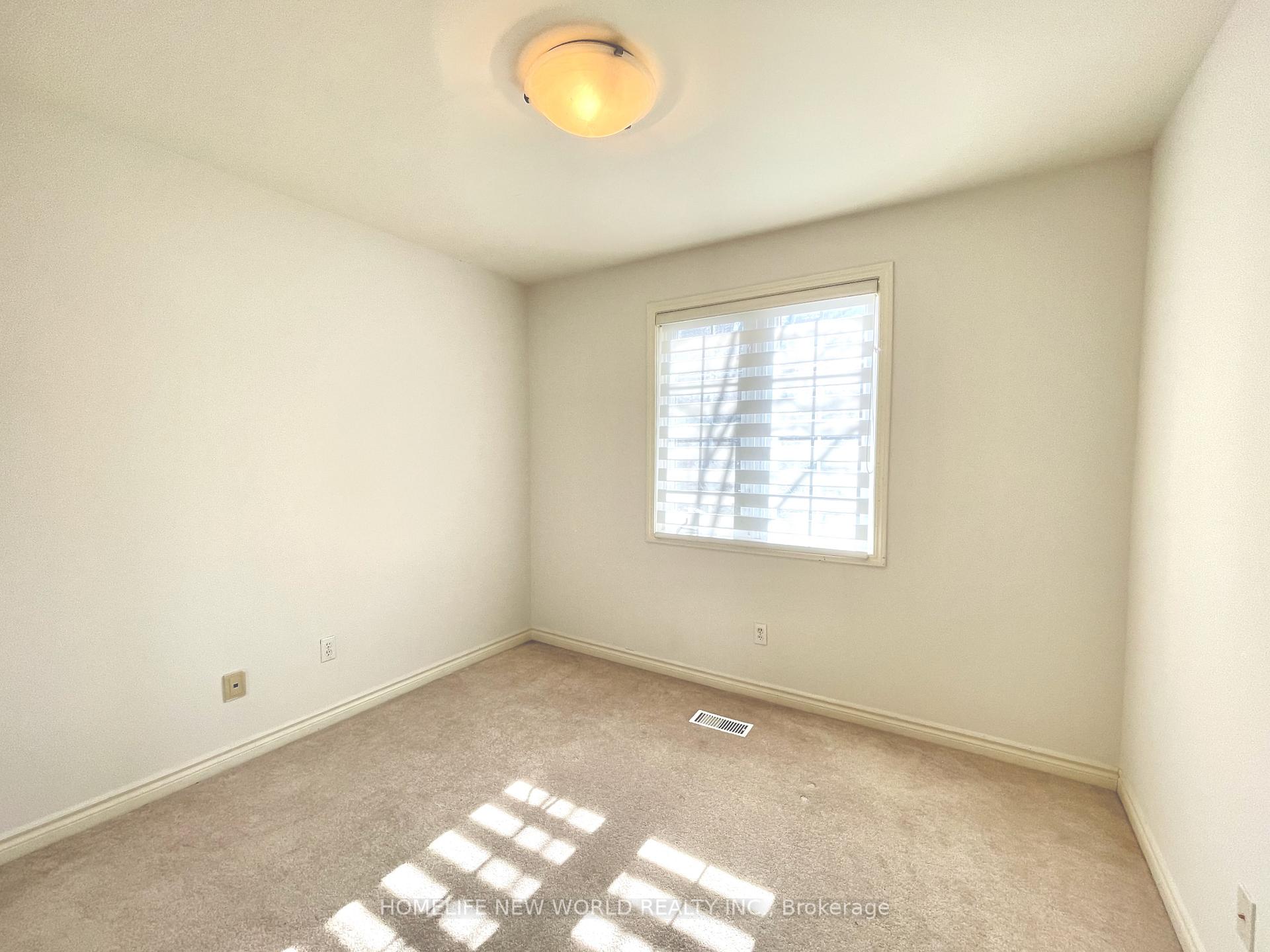 3 Bedrooms Condo at 11 Everson, Toronto For sale