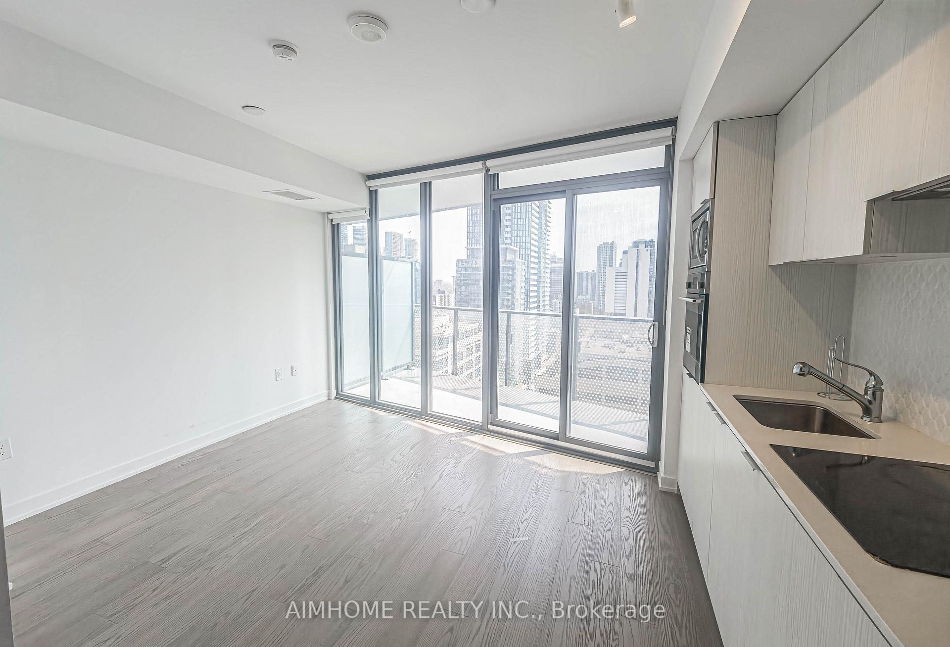 Condo at 11 Wellesley,  Toronto For sale