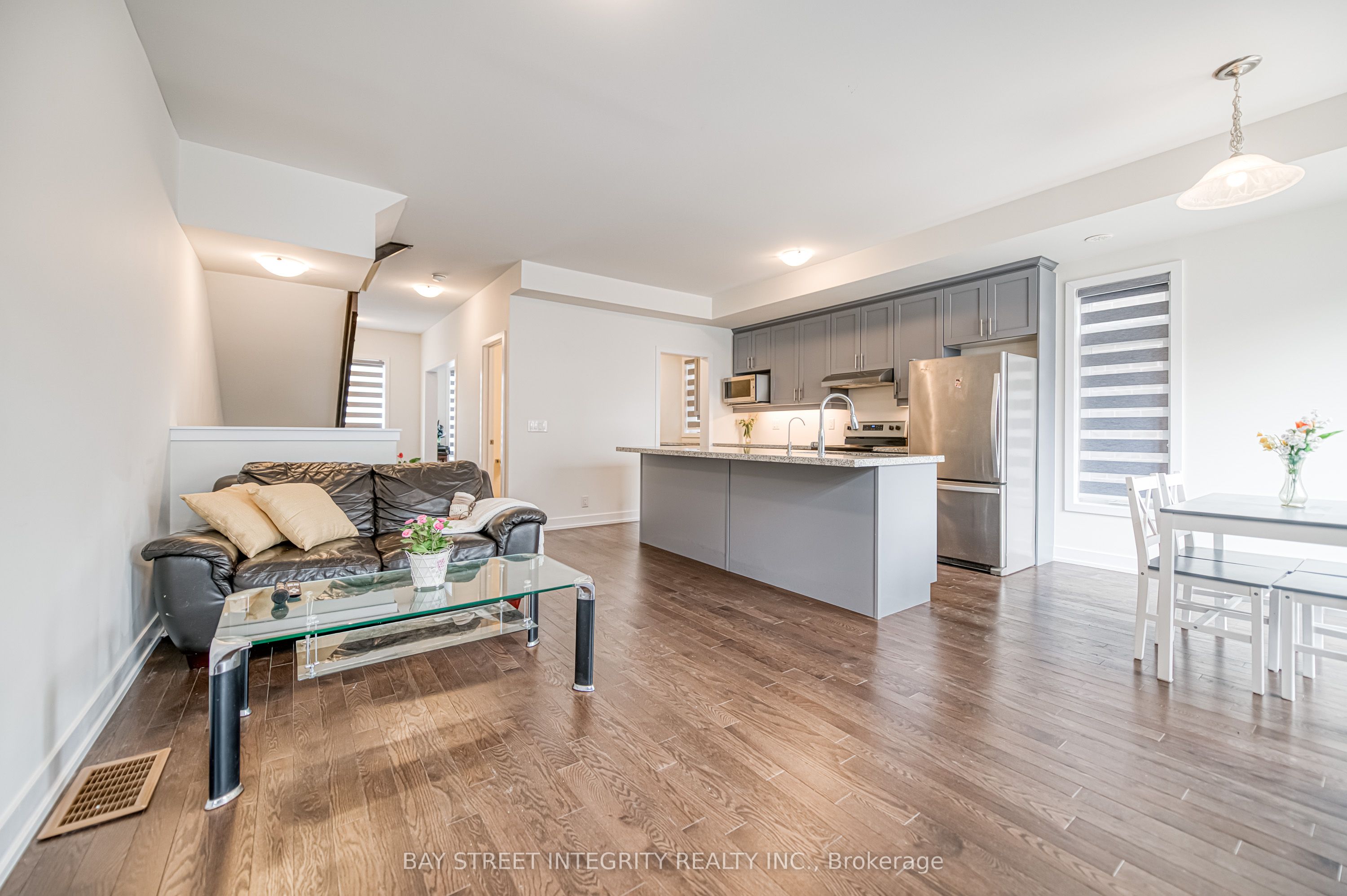 94 Guardhouse Crescent