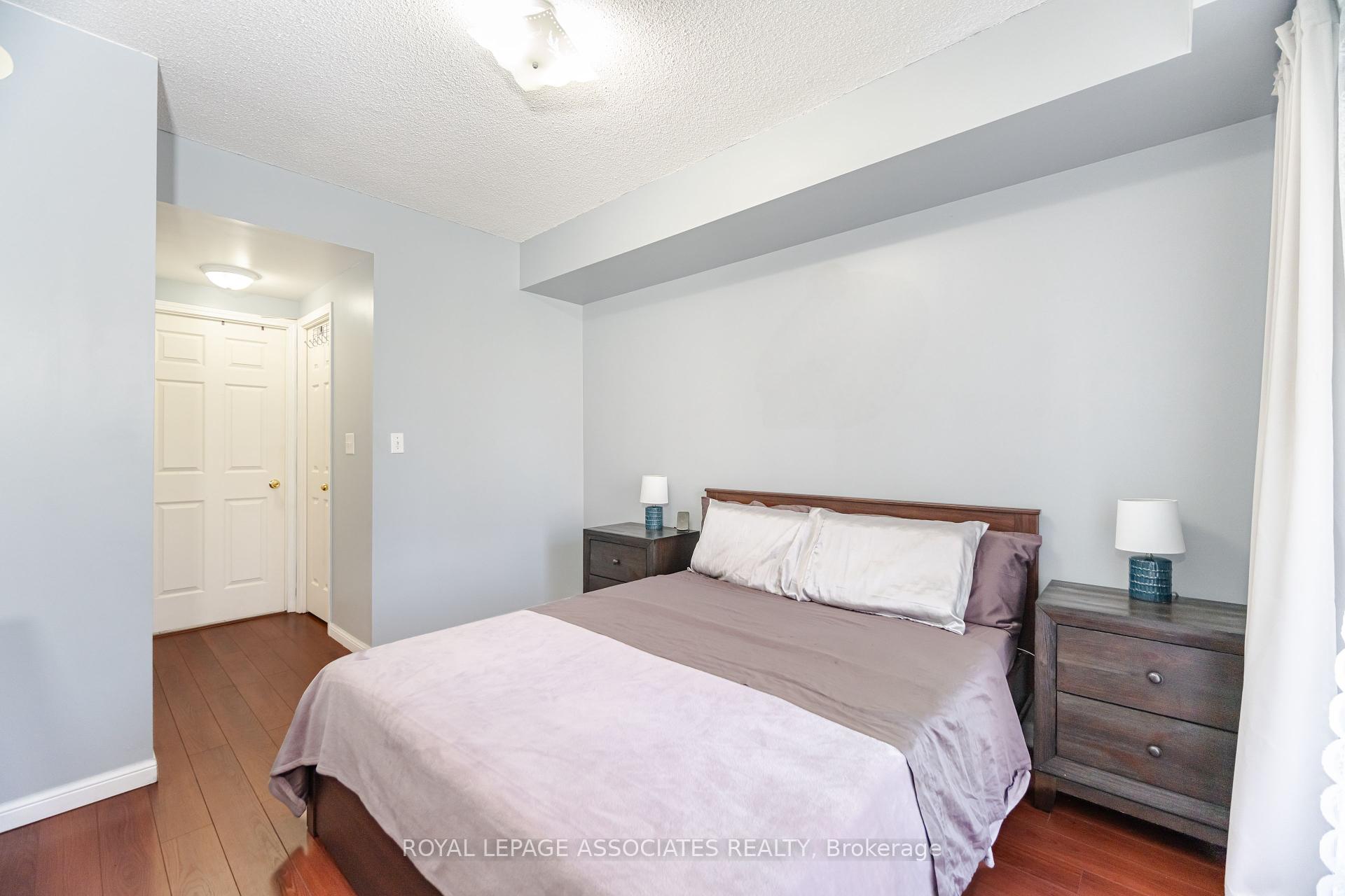 3 Bedrooms Condo at 3043 Finch, Toronto For sale