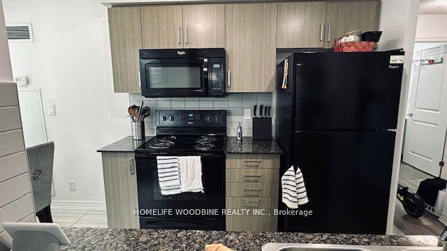 3 Bedrooms Condo at 80 Esther Lorrie, Toronto For sale