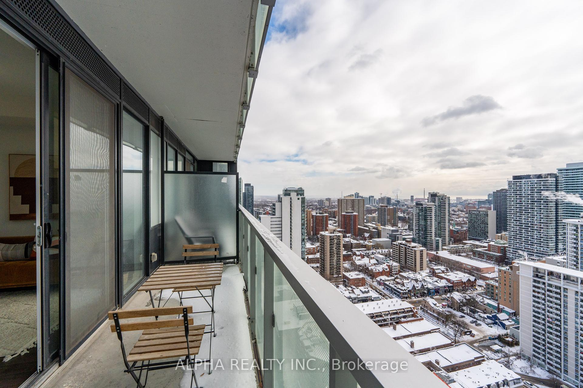 1 Bedroom Condo at 28 Wellesley,  Toronto For sale