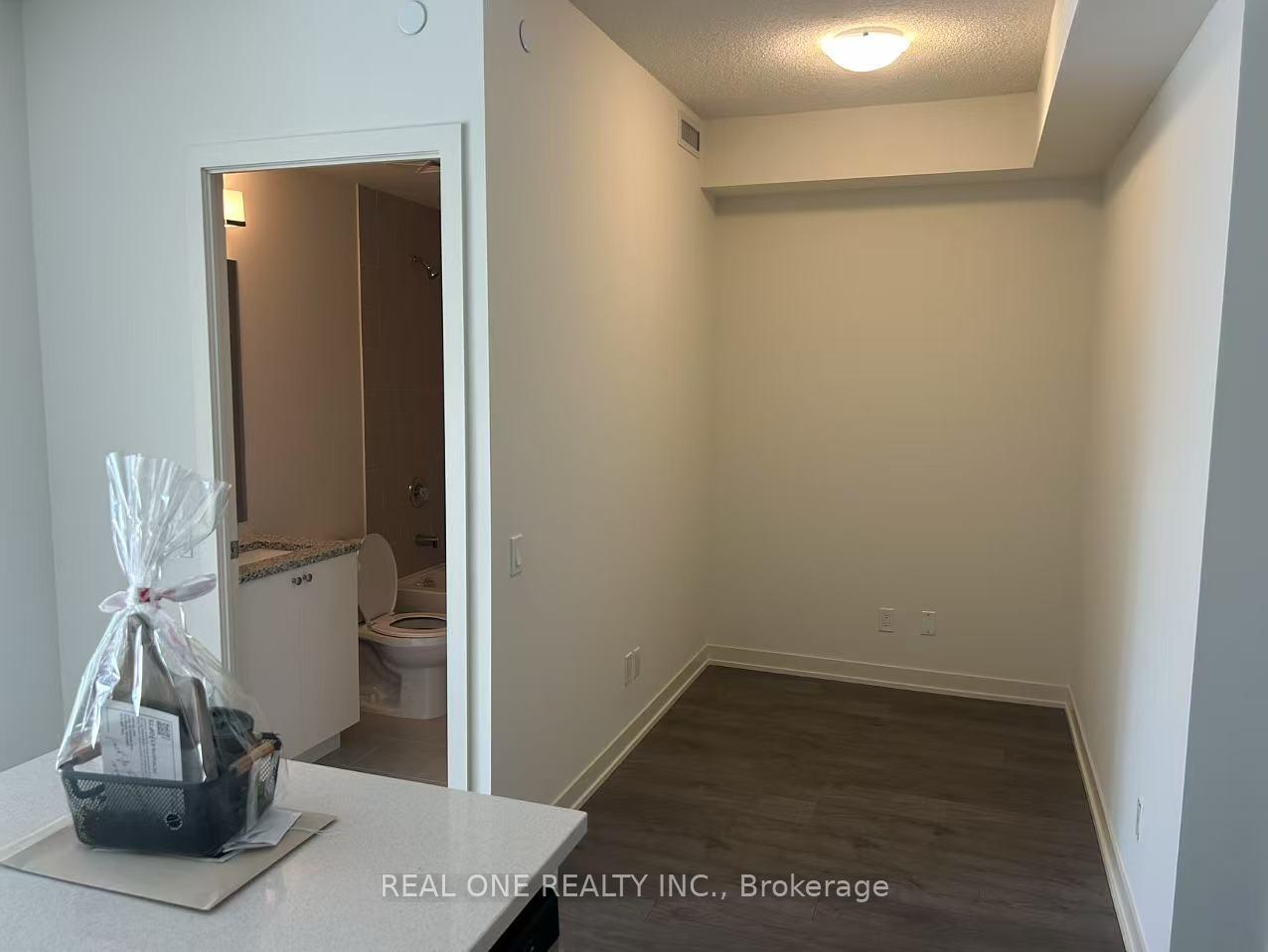 2 Bedrooms Condo at 4955 Yonge,  Toronto For sale