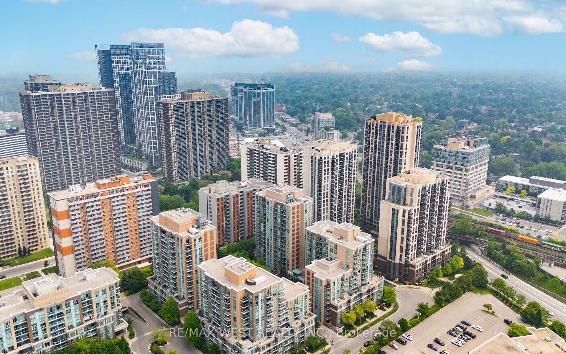 2 Bedrooms Condo at 7 Michael Power, Toronto For sale
