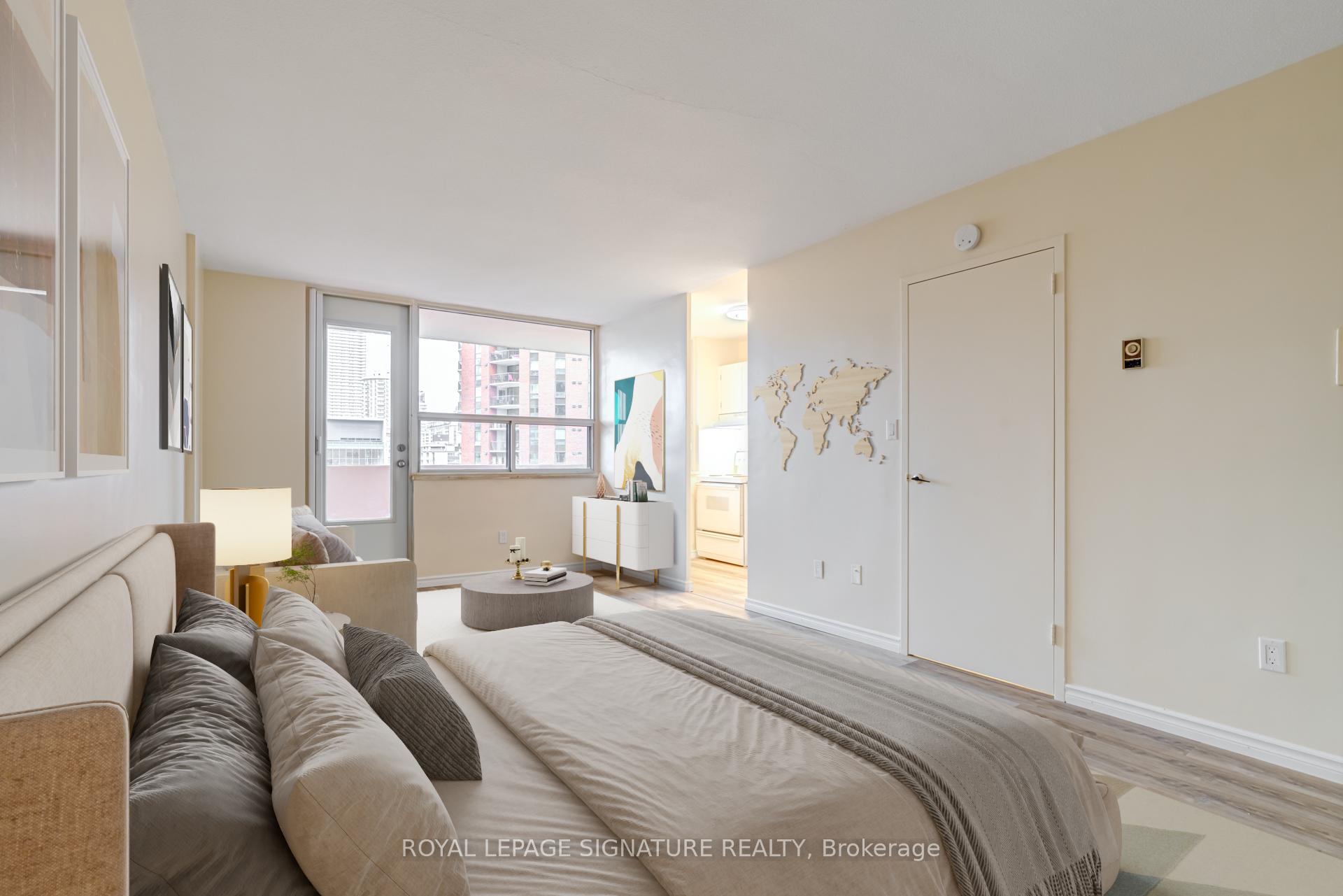 Condo at 40 Homewood, Toronto For sale