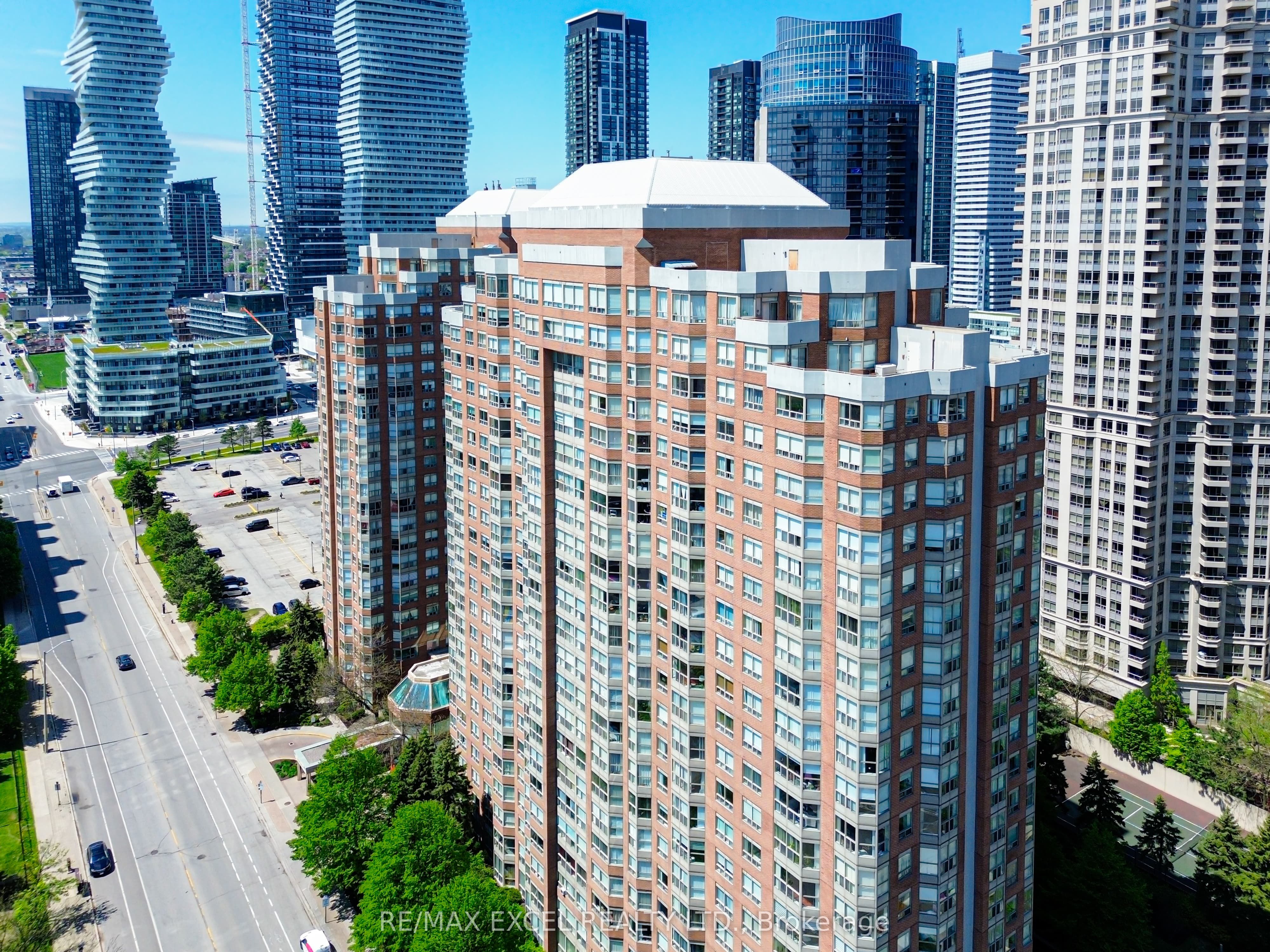 #GPH9 - 3880 Duke Of York Boulevard, Mississauga, ON L5B 4M7