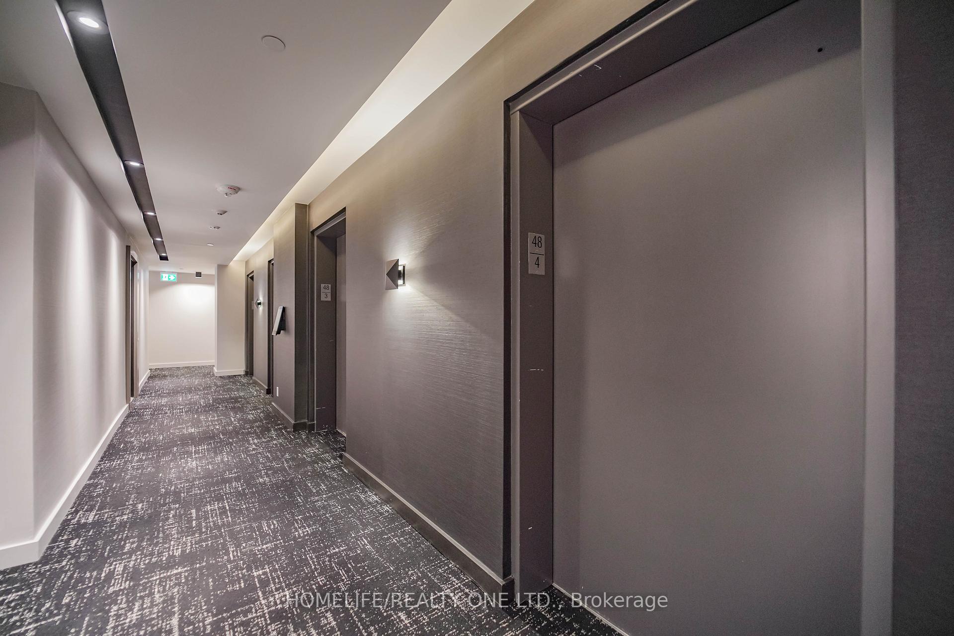 1 Bedroom Condo at 108 Peter, Toronto For sale