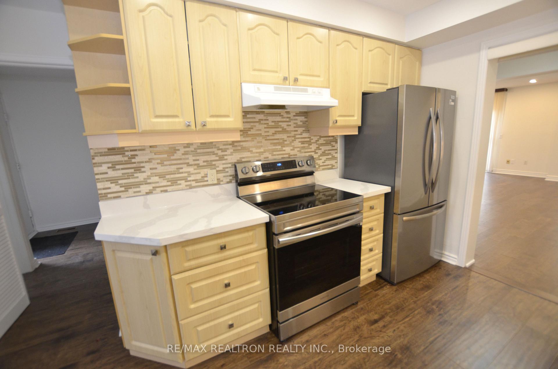 4 Bedrooms Condo at 296 Torresdale,  Toronto For sale