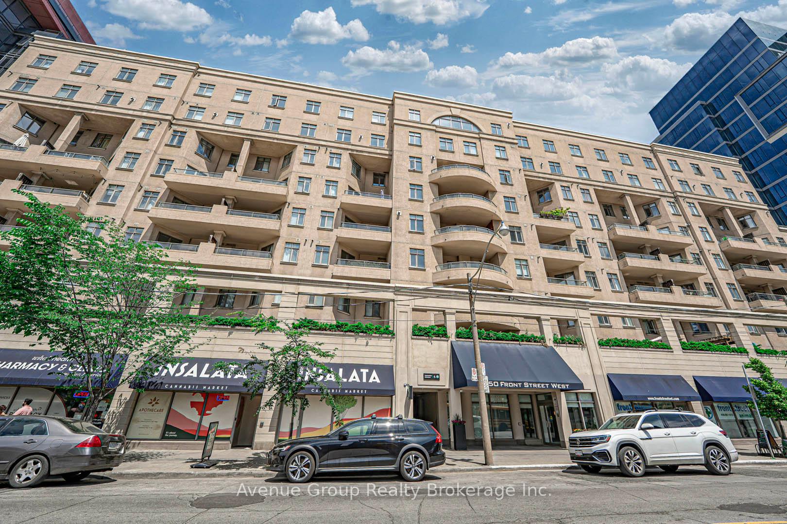 2 Bedrooms Condo at 550 Front, Toronto For sale
