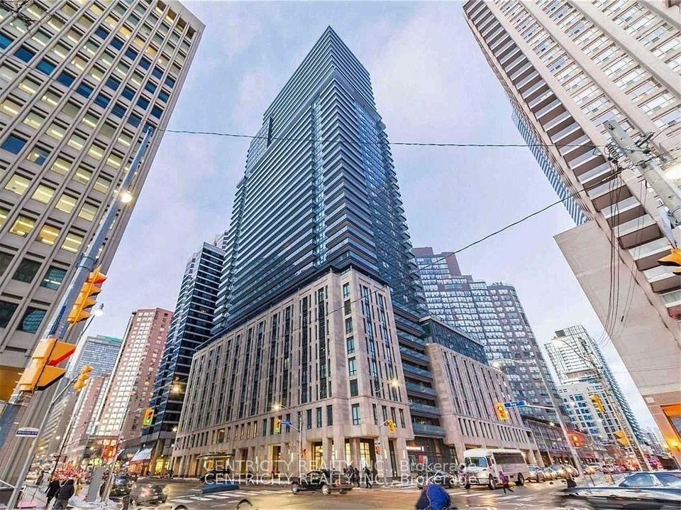955 Bay Street