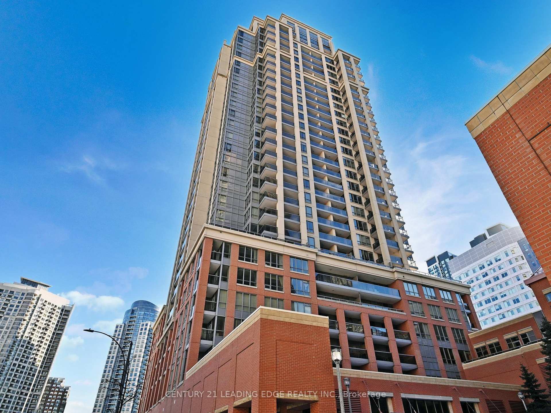 2 Bedrooms Condo at 4080 Living Arts, Mississauga For sale