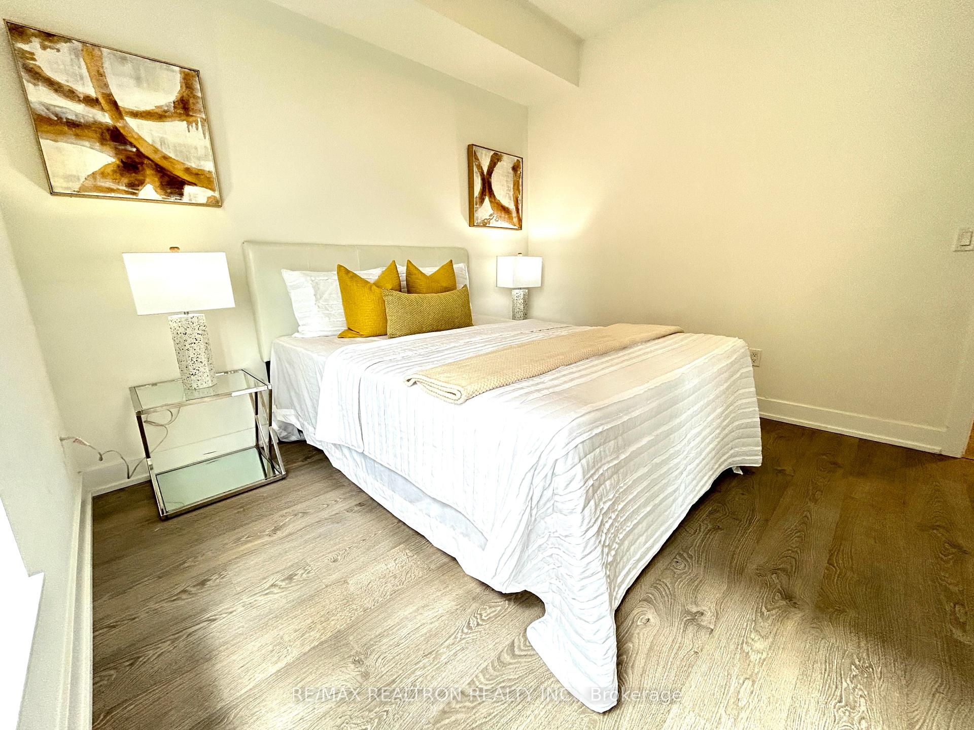 1 Bedroom Condo at 9 Mabelle, Toronto For sale