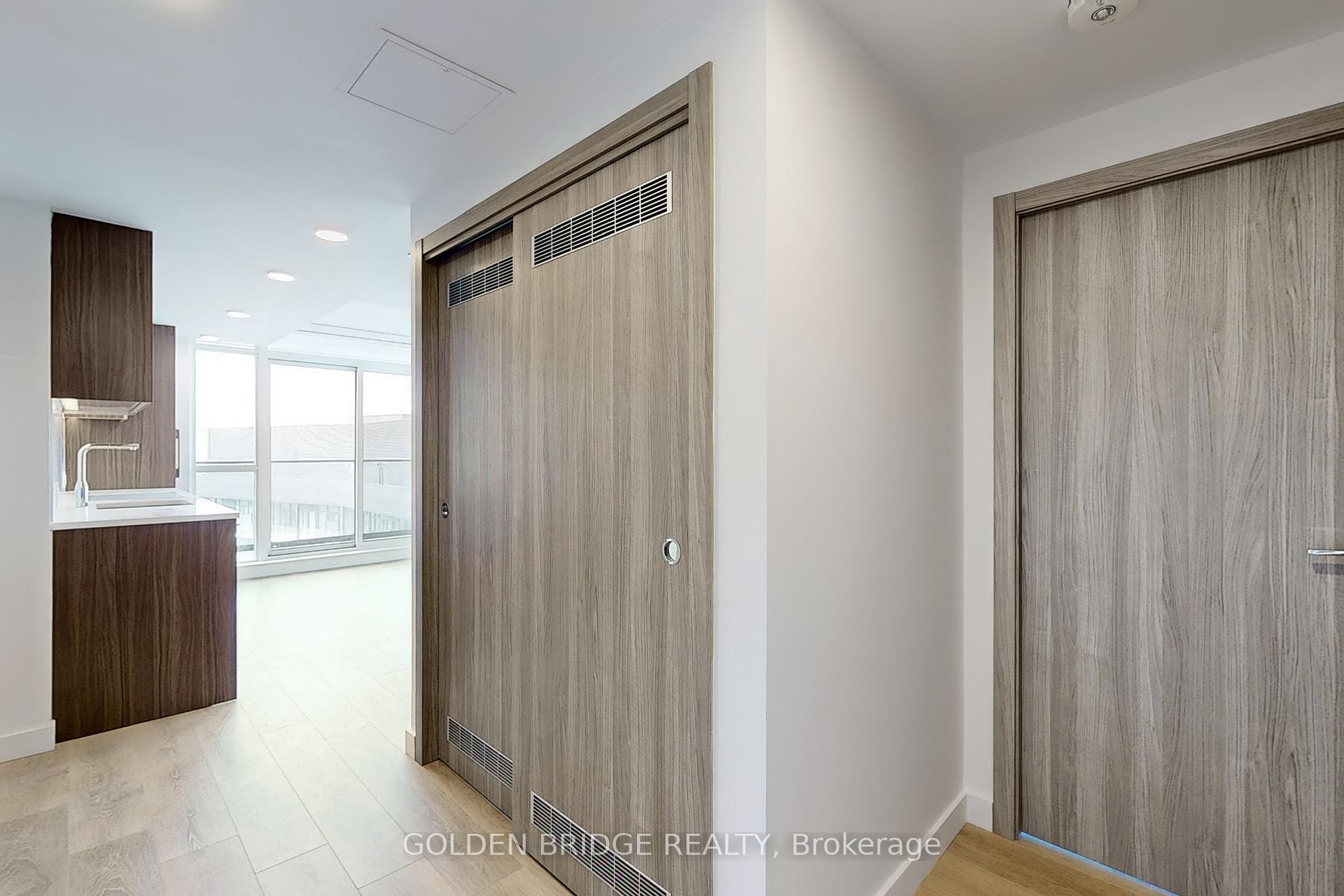 3 Bedrooms Condo at 38 Widmer, Toronto For sale