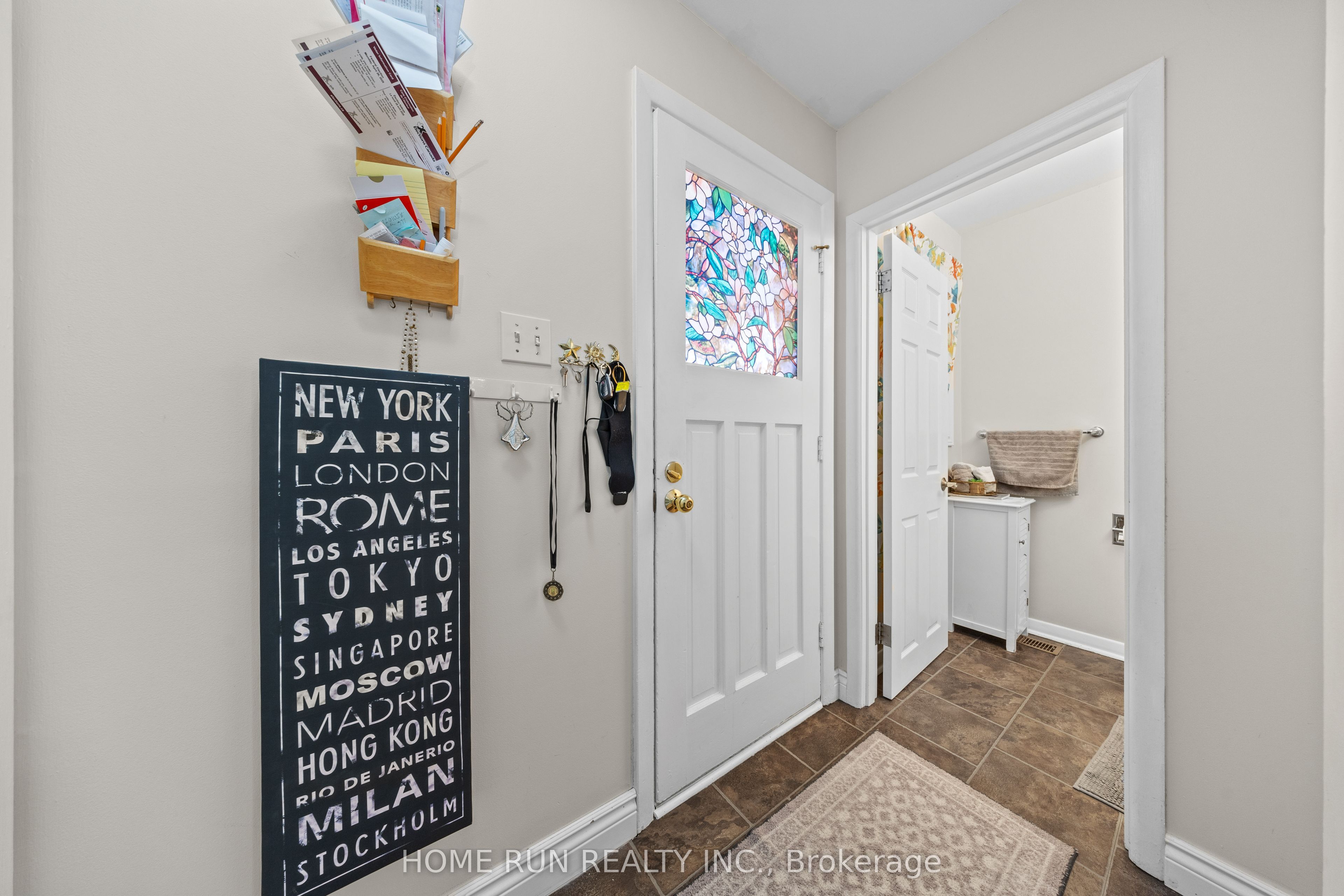 44 Knoxdale Road, SouthofBaselinetoKnoxdale, ON K2G 1A3