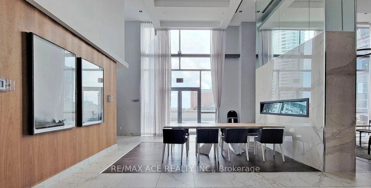 1 Bedroom Condo at 255 Village Green, Toronto For sale