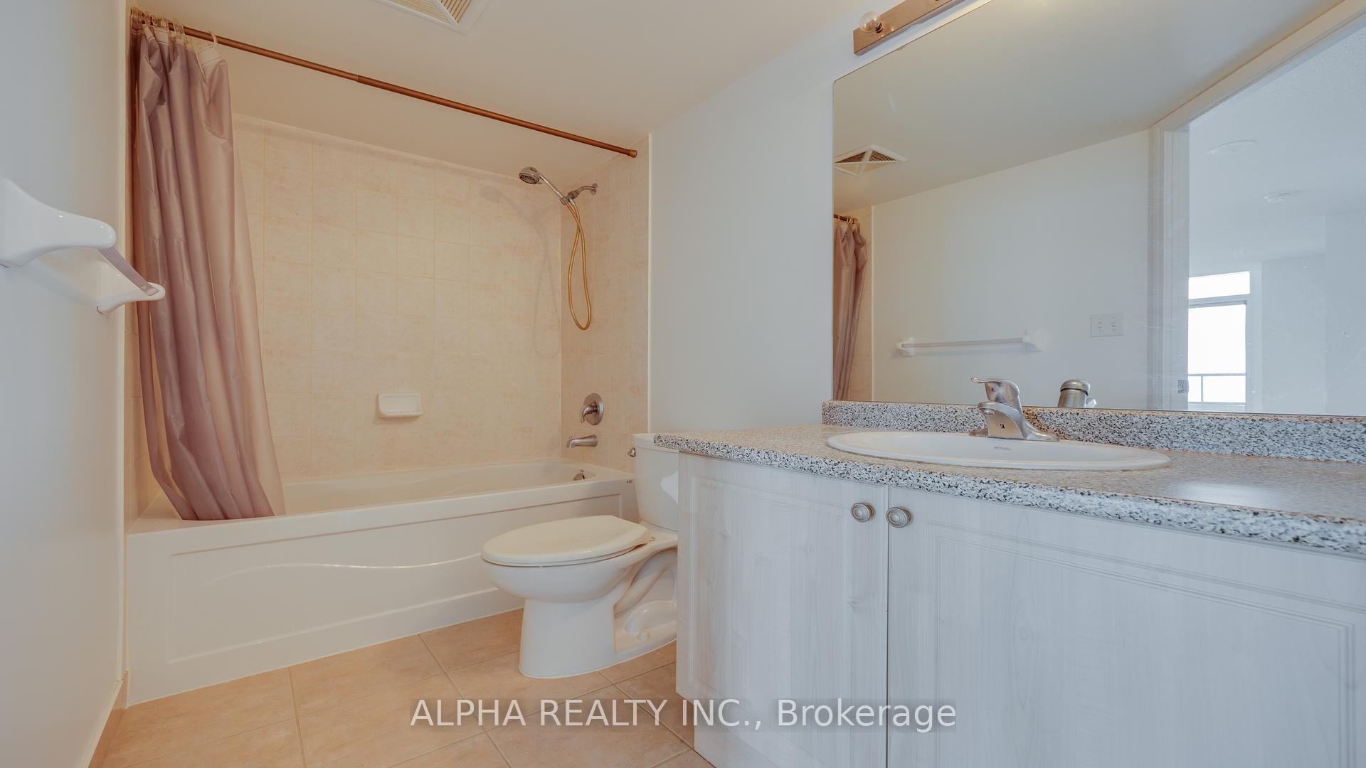 2 Bedrooms Condo at 18 Spring Garden,  Toronto For sale