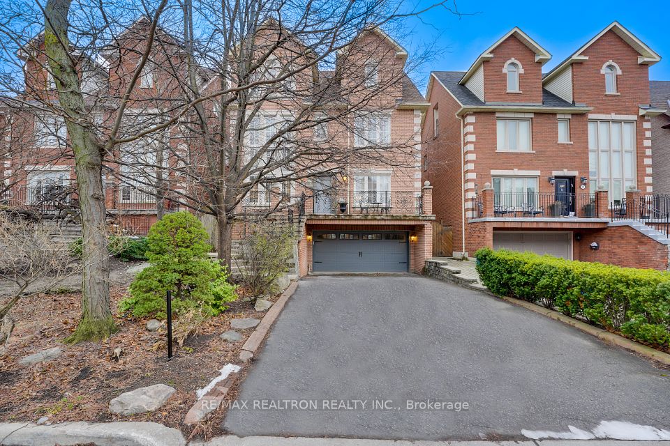 117 Theodore Place, Vaughan, ON L4J 8E3