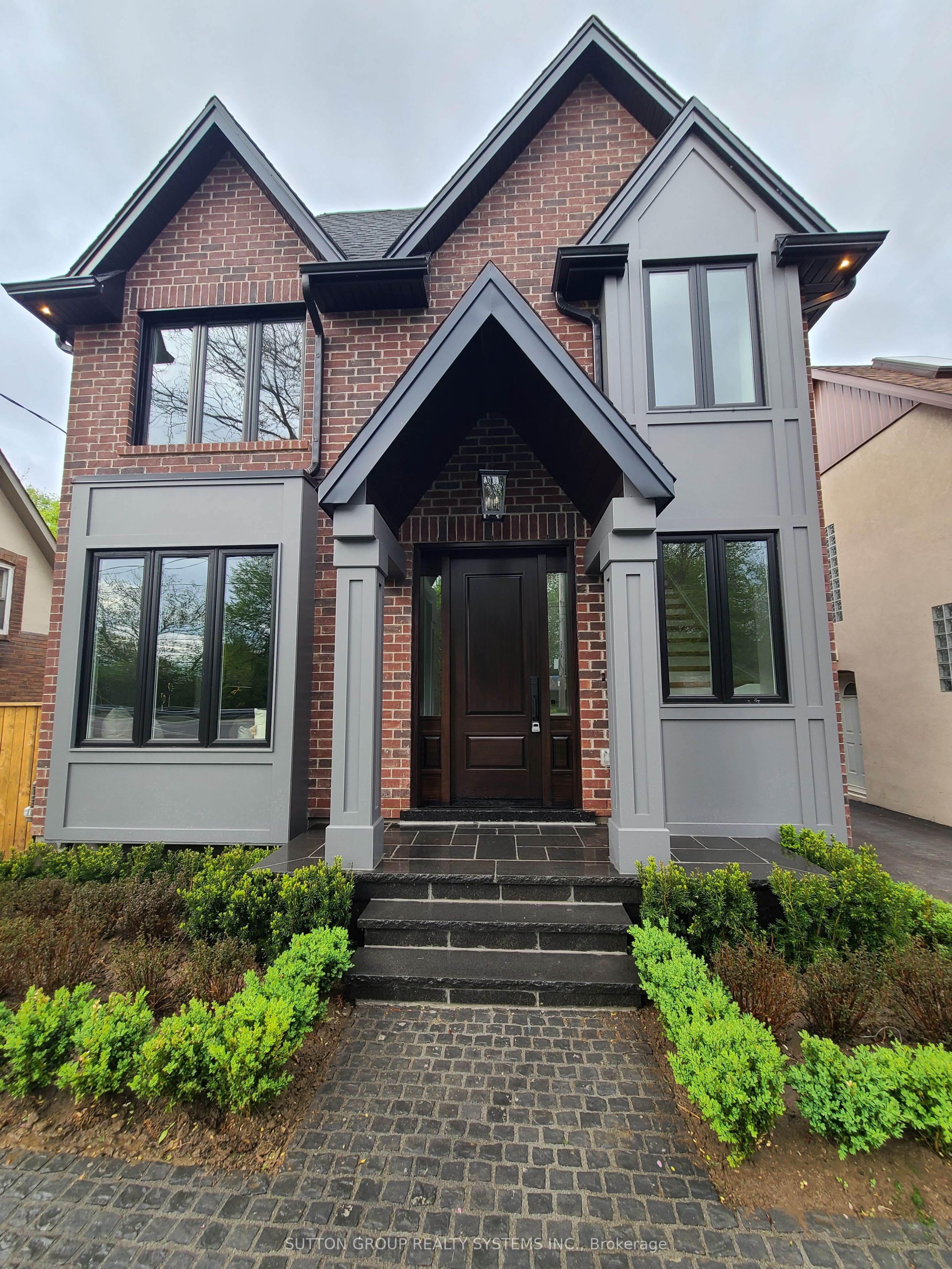 21 South Kingsway