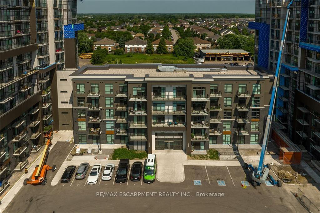 1 Bedroom Condo at 460 Dundas,  Hamilton For sale