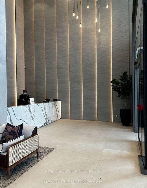 1 Bedroom Condo at 1000 Portage, Vaughan For sale