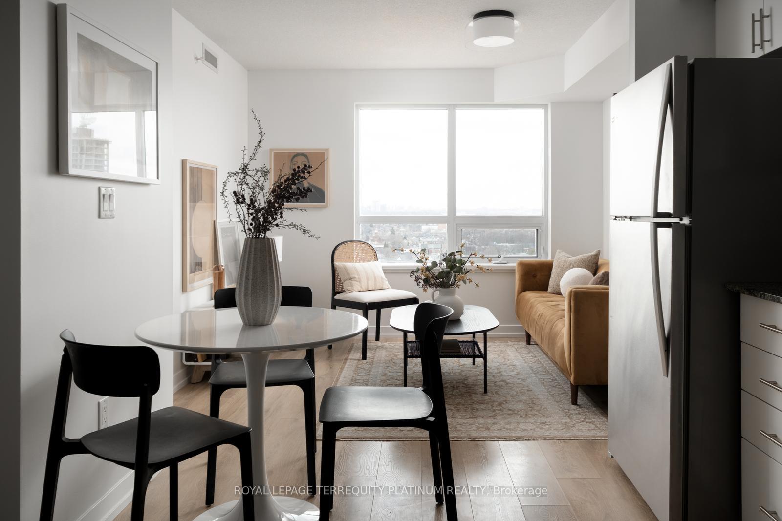 2 Bedrooms Condo at 1420 Dupont, Toronto For sale