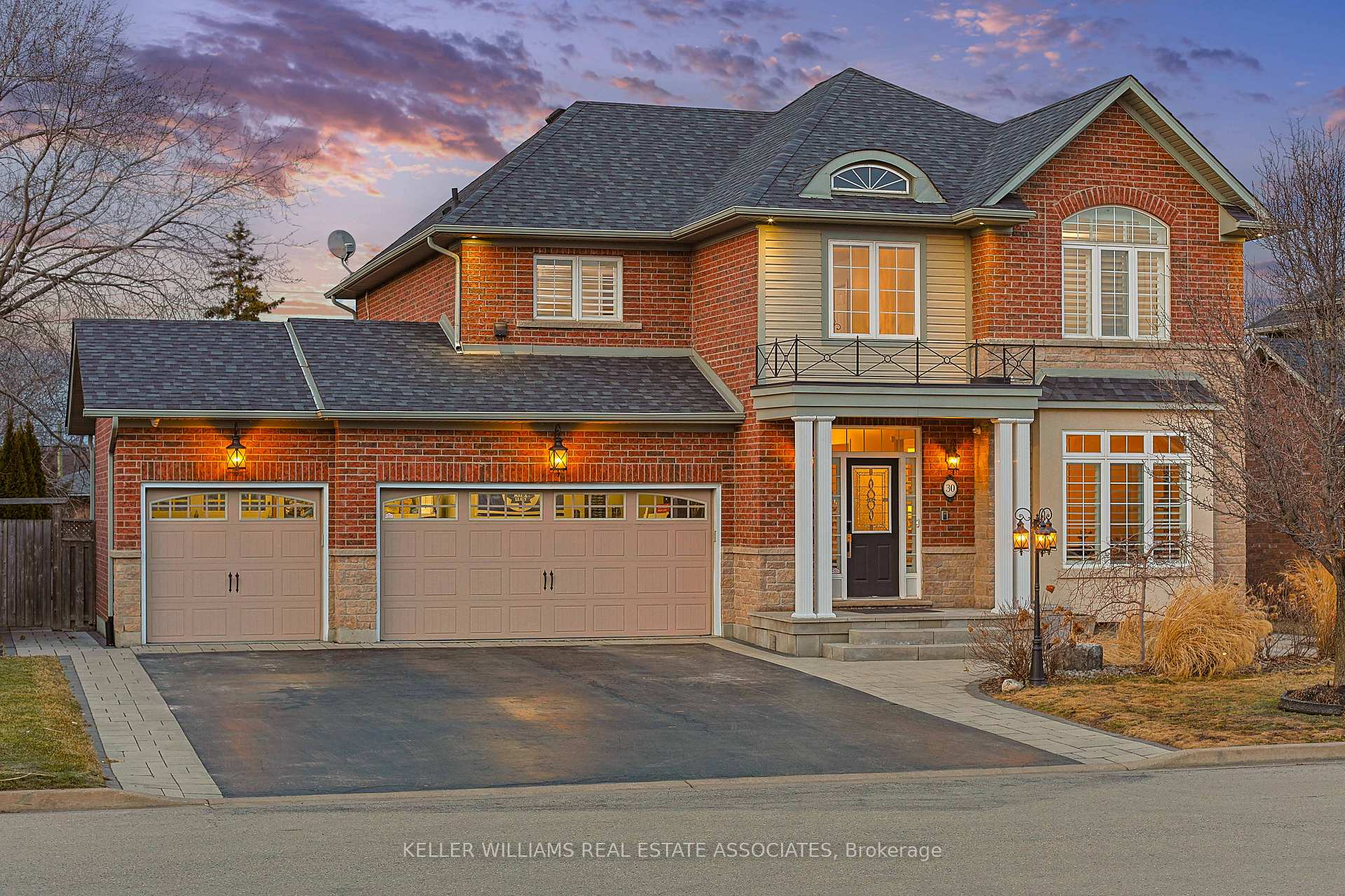 30 Sidare Court, Grimsby, ON L3M 4E8