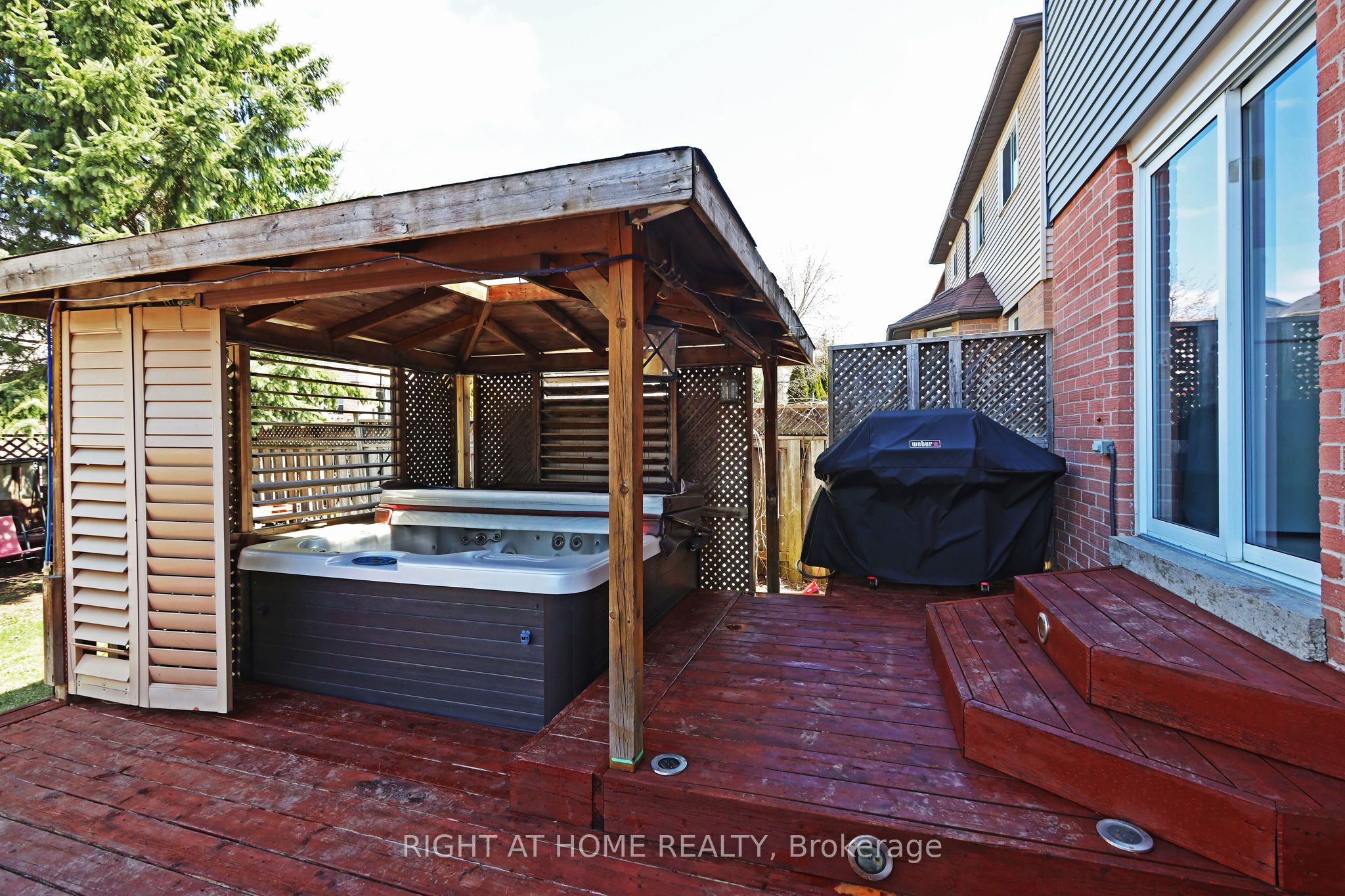 32 Chapman Drive, Ajax, ON L1T 3C3