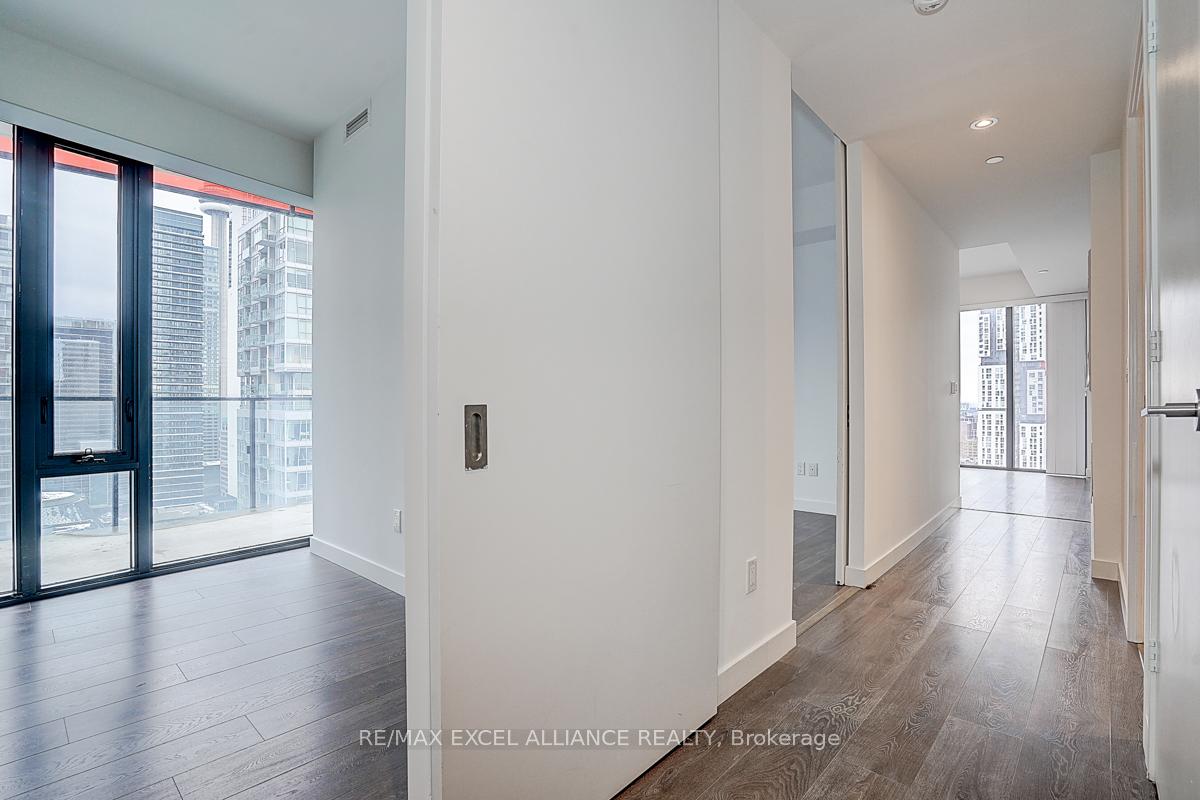2 Bedrooms Condo at 215 Queen,  Toronto For sale