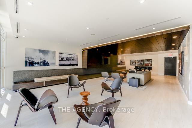 2 Bedrooms Condo at 55 Regent Park,  Toronto For sale