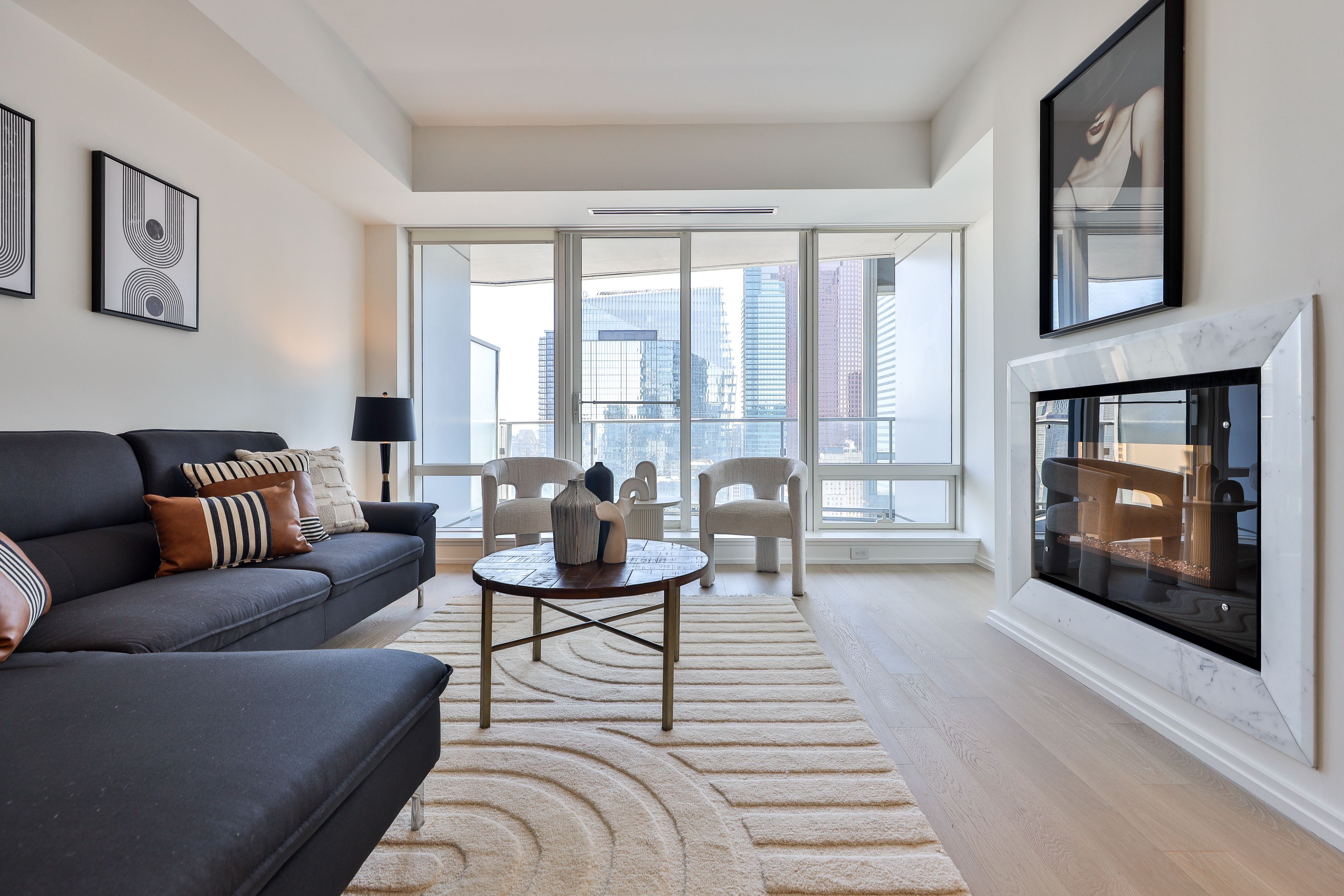 180 University Avenue 3808