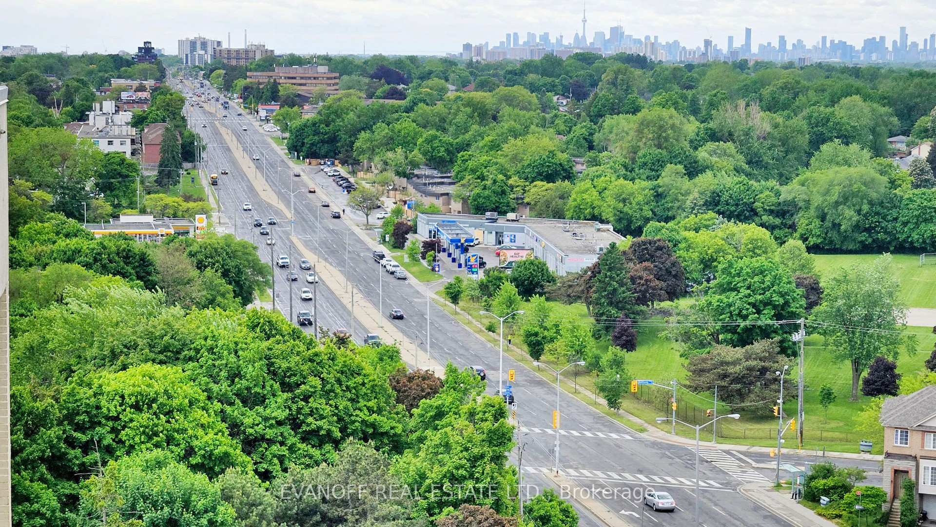3 Bedrooms Condo at 3311 Kingston, Toronto For sale