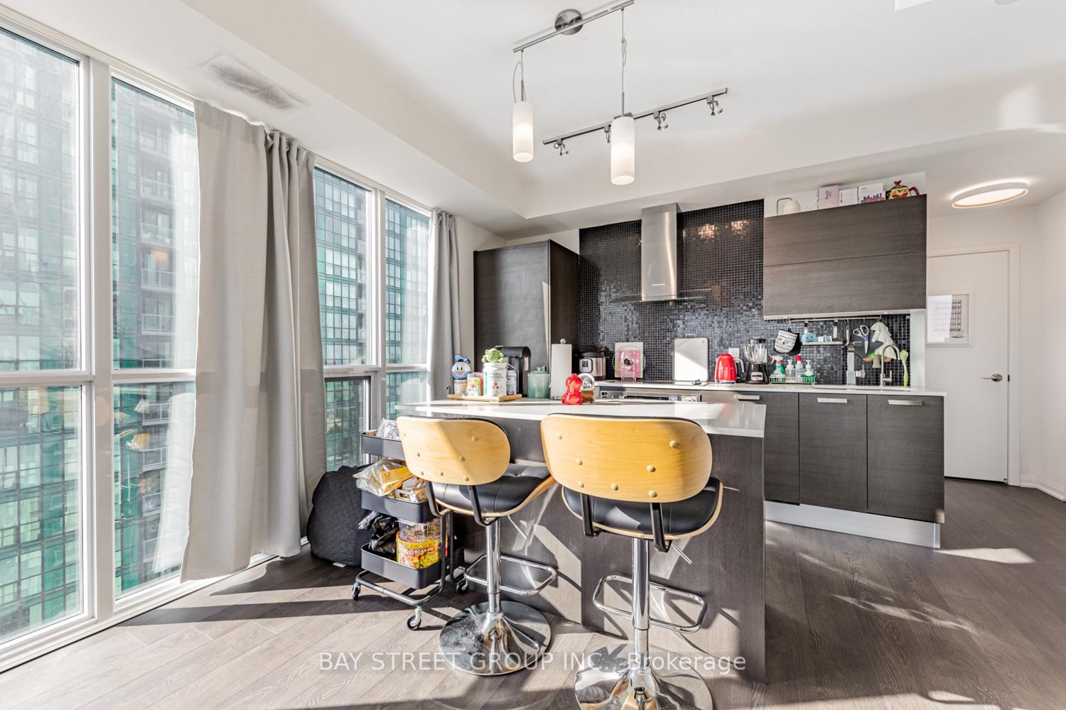 3 Bedrooms Condo at 9 Bogert, Toronto For sale