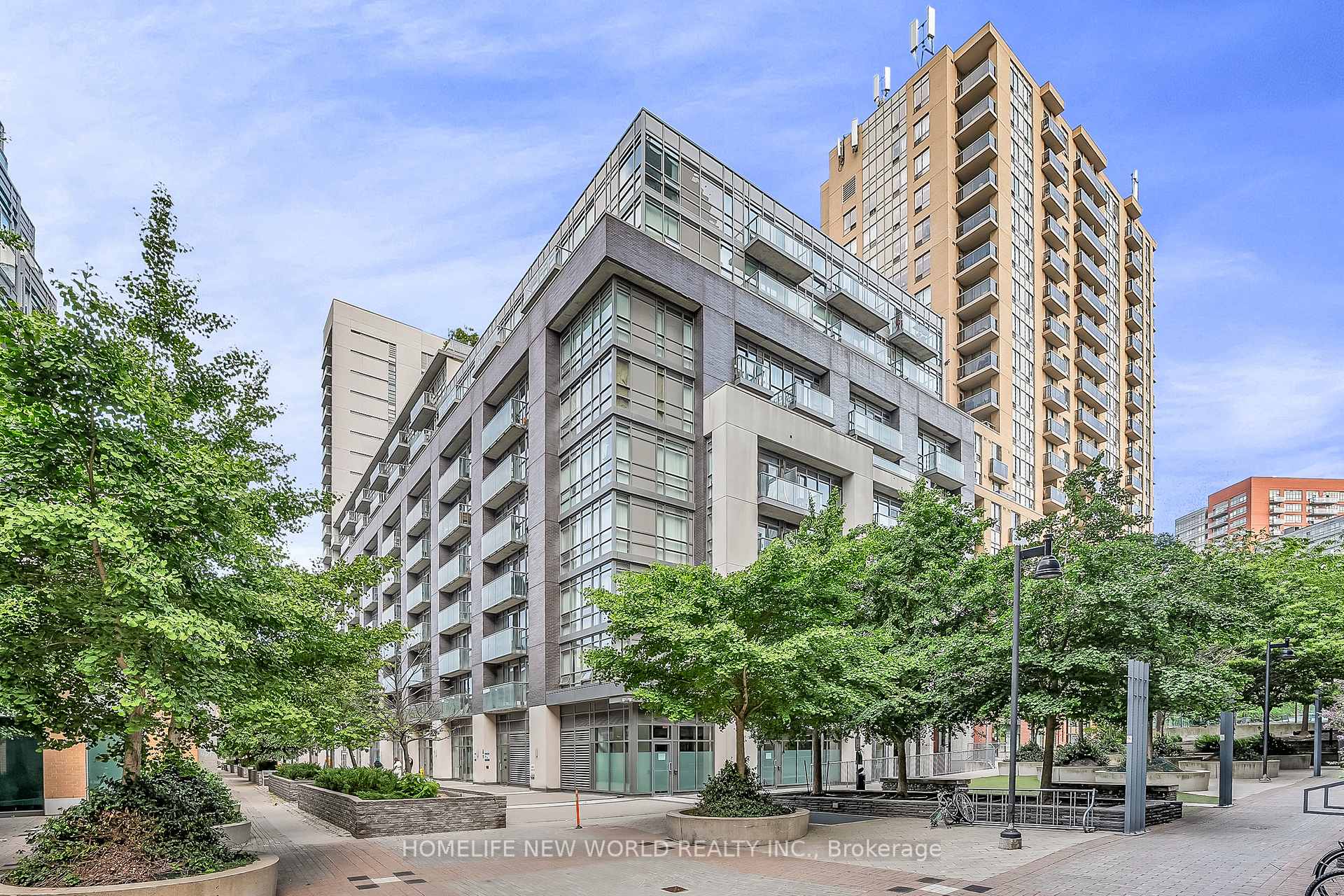 2 Bedrooms Condo at 68 Abell, Toronto For sale