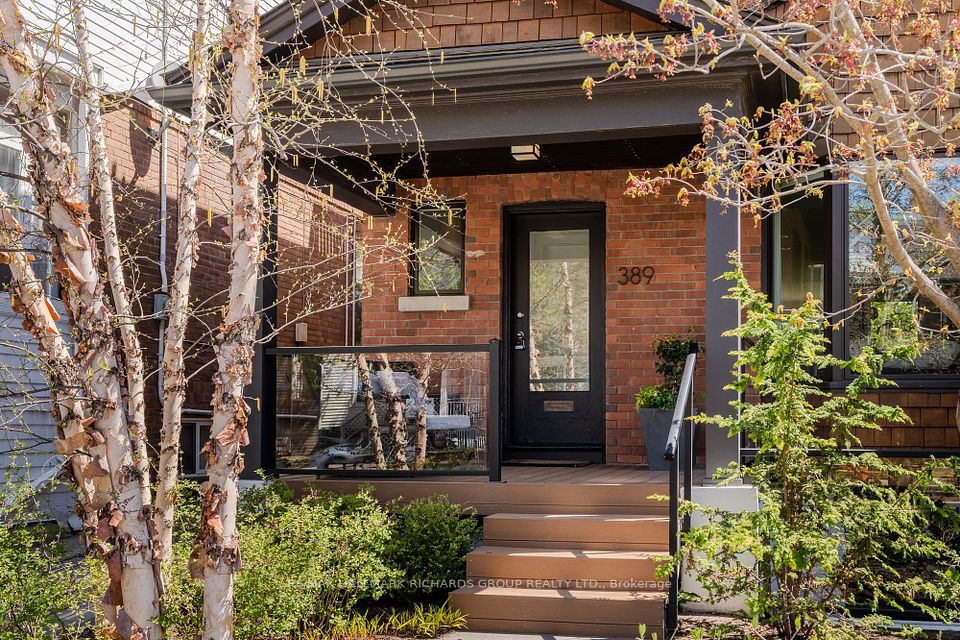 389 Woodbine