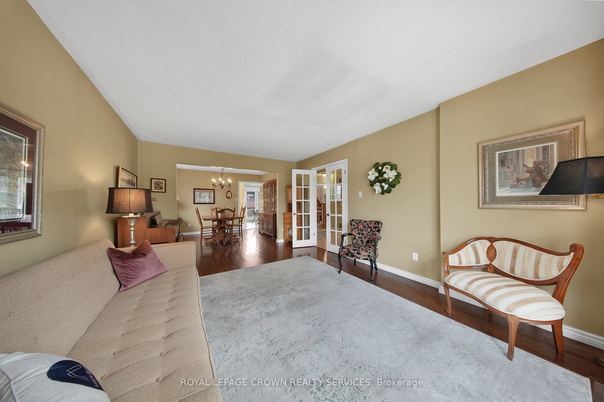 383 Ashworth Drive