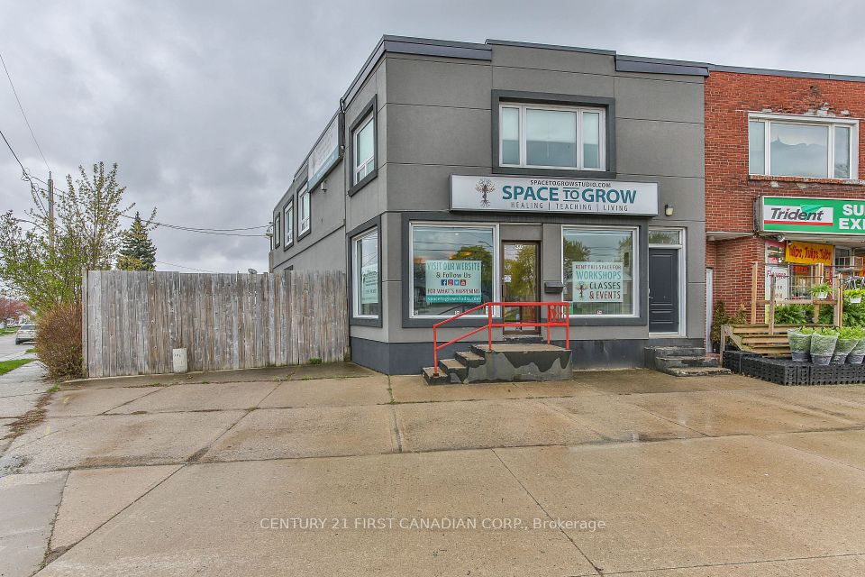 887 Hamilton