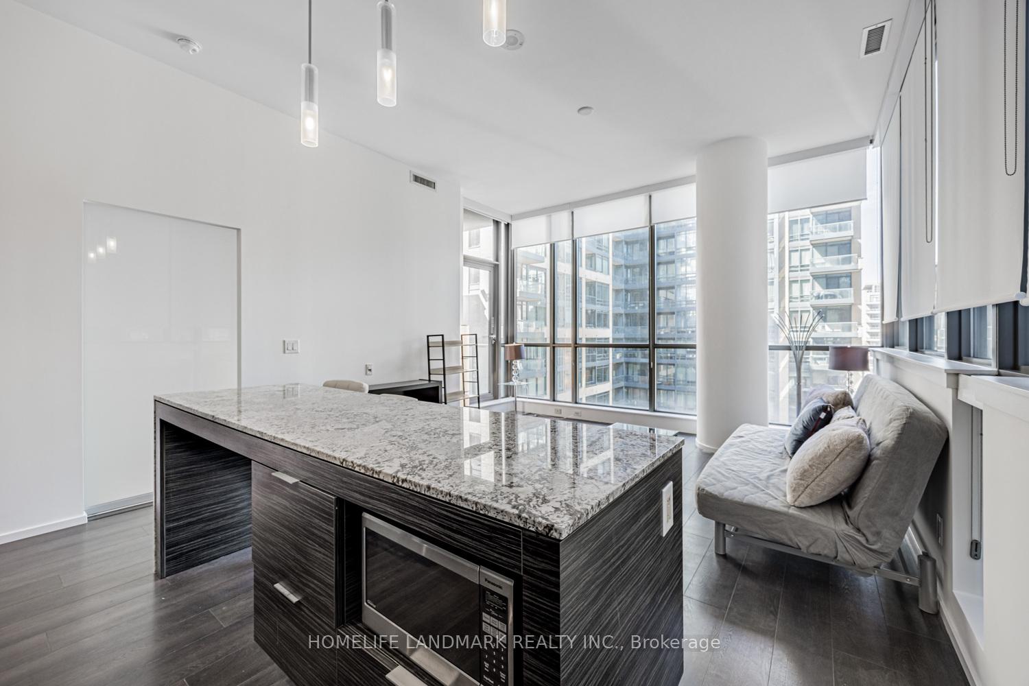 2 Bedrooms Condo at 8 Charlotte,  Toronto For sale