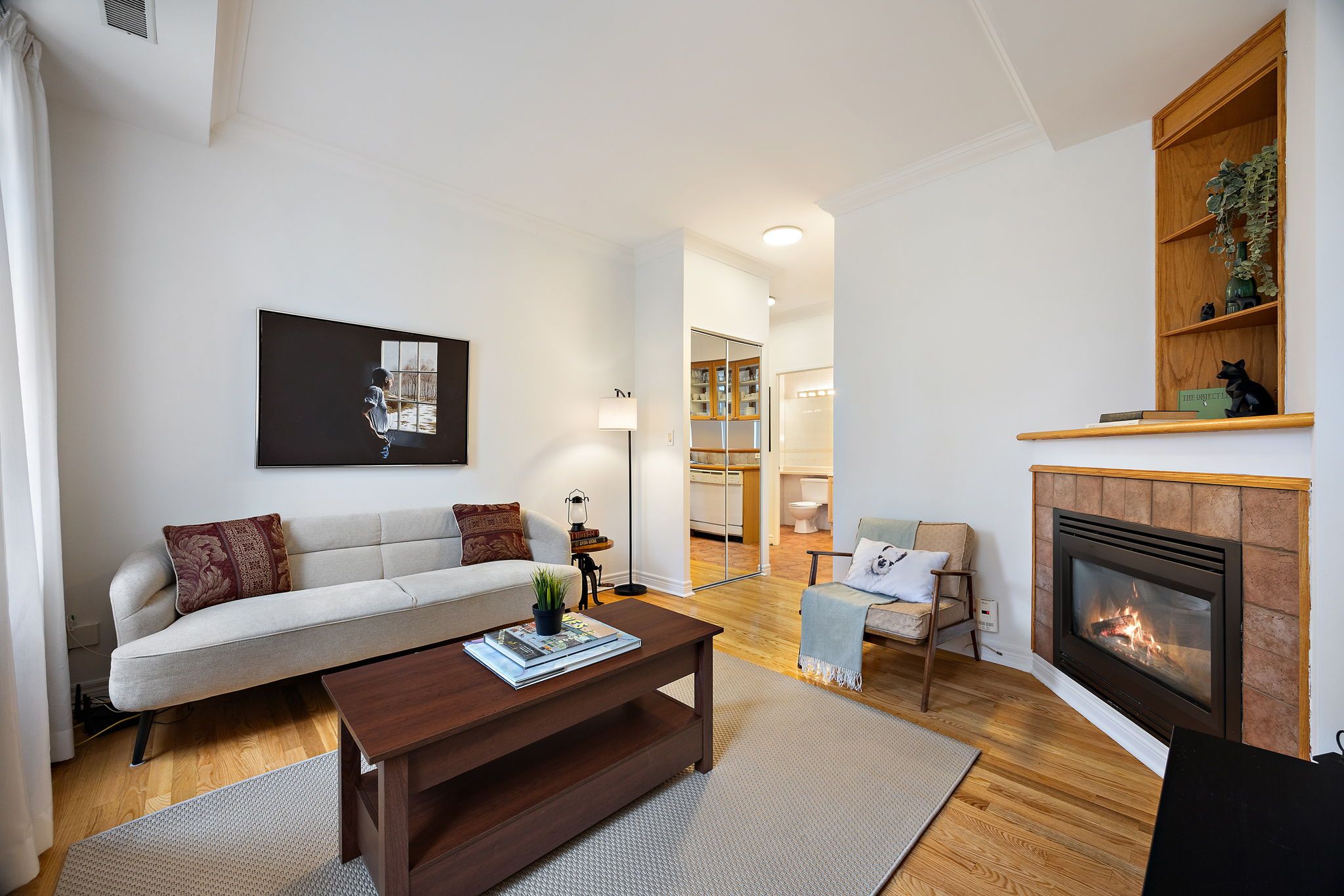 135 Maitland Street W 205