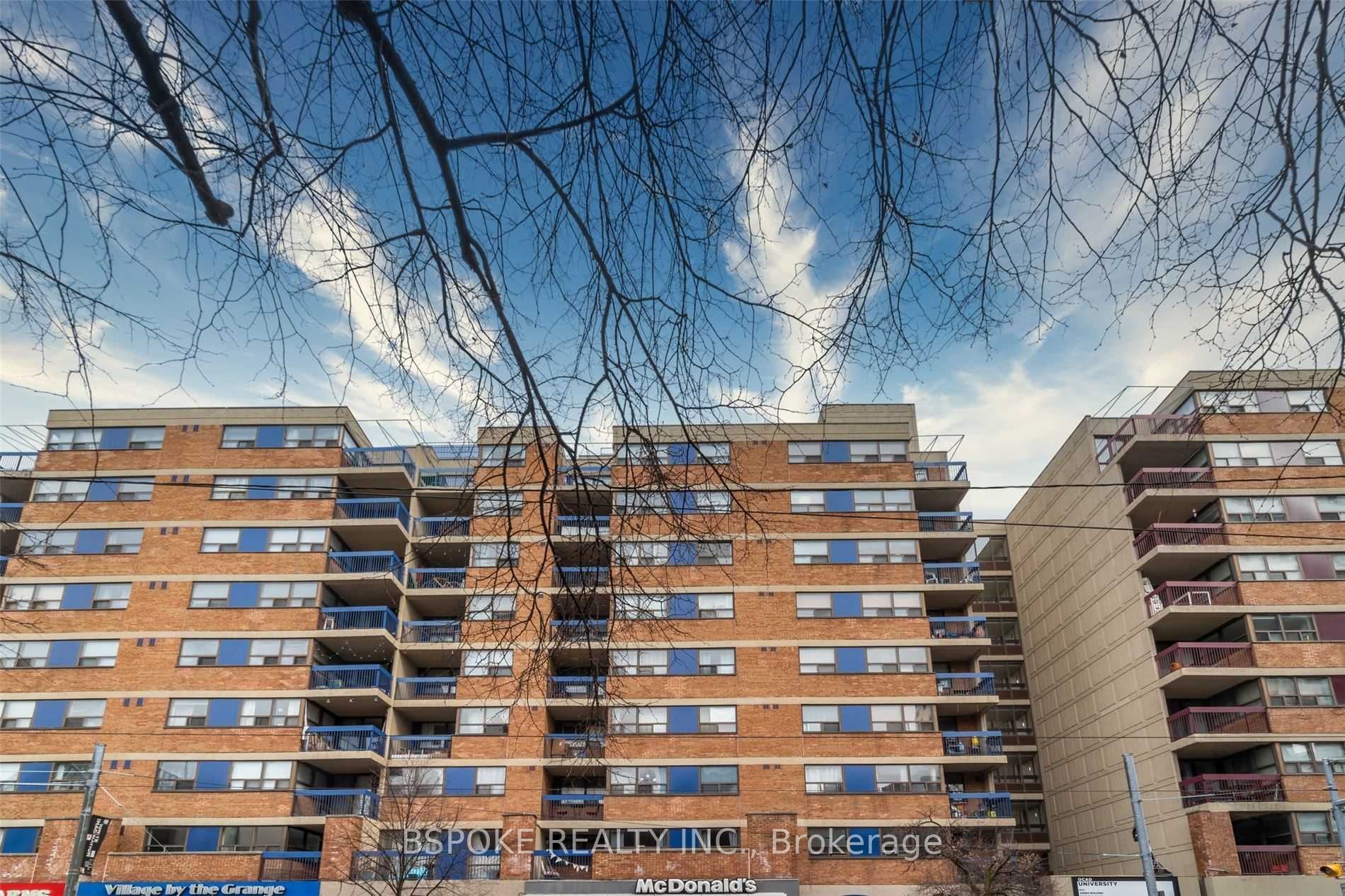 #204 - 105 McCaul Street, Toronto, ON M5T 2X4